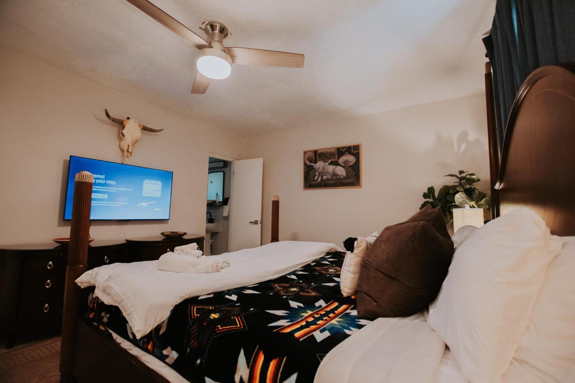 Cowboy Den-Hot Tub-Game Room-Pet Friendly-No Pet Fees! Альбукерке Екстер'єр фото